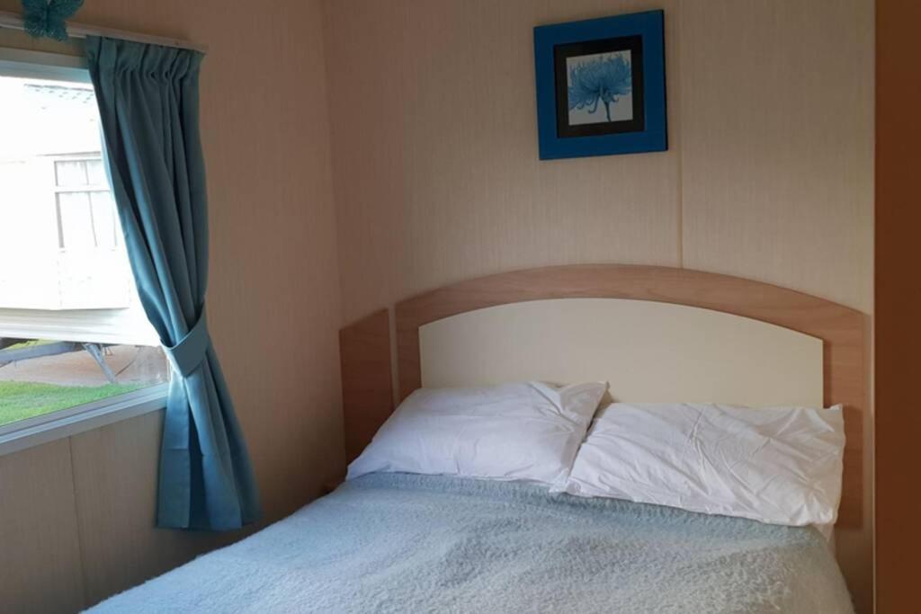 8 Berth Caravan On The Fab Presthaven Beach Resort Prestatyn Dış mekan fotoğraf